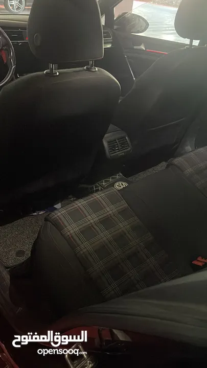 Gti للبيع لون اسود
