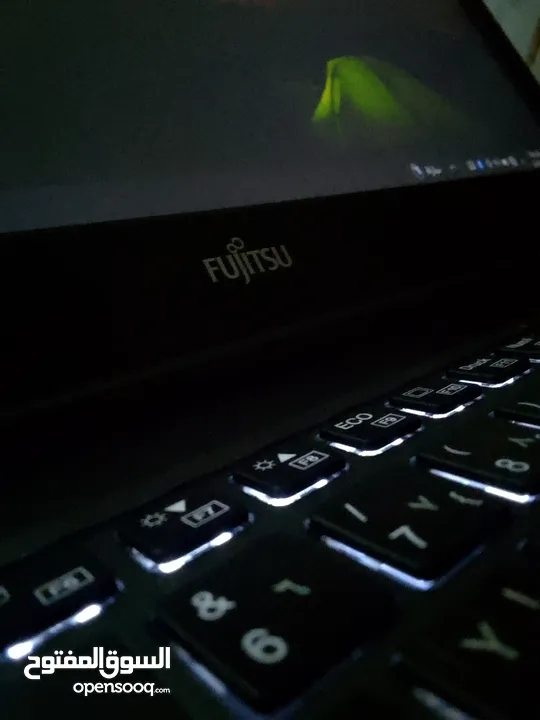 فوجيتسو -FUJITSU LIFEBOOK U Series