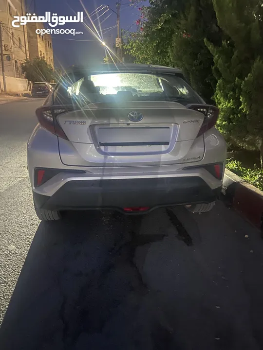 تويوتا chr 2019 كهربائية للبيع بحالة الوكالة