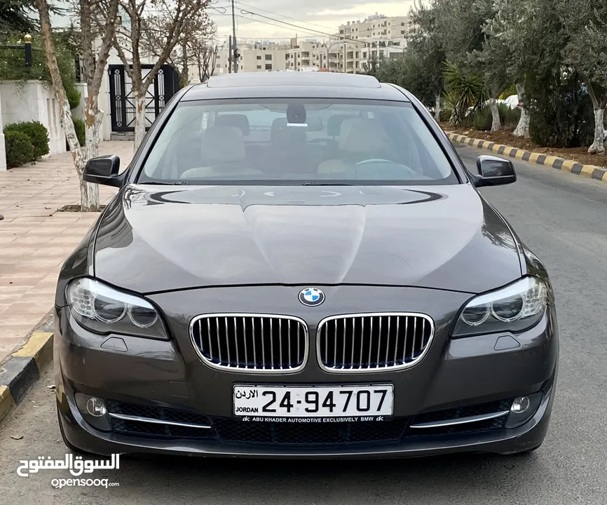 BMW 523i بوضع الشركه كرت ابيض وارد الشركه الاردنيه