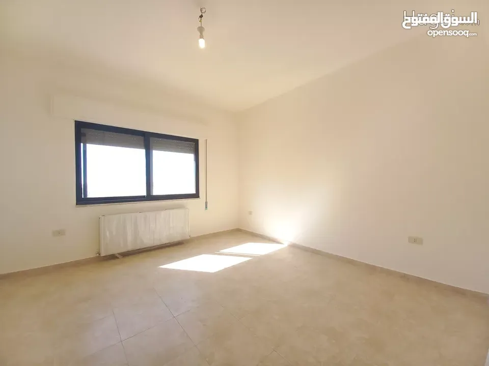 شقة للبيع في منطقة دير غبار  ( Property ID : 34656 )