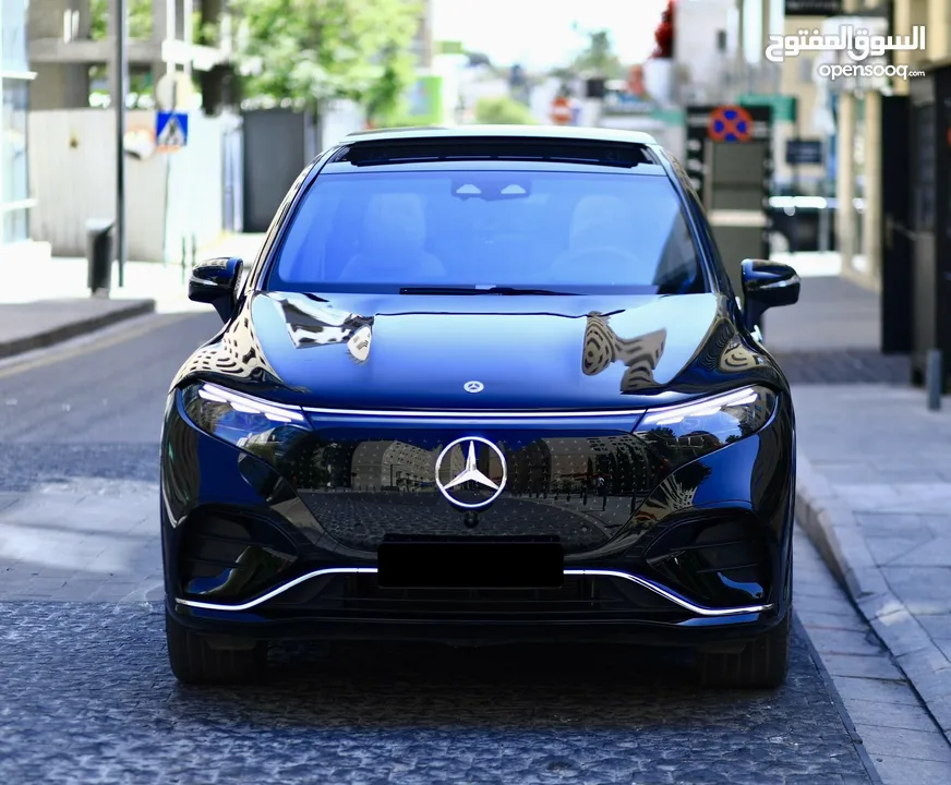للبيع  مرسيدس MERCEDES EQS 580 SUV 4MATIC  موديل 2023  كهربائية بالكامل  7 مقاعد  فل كامل