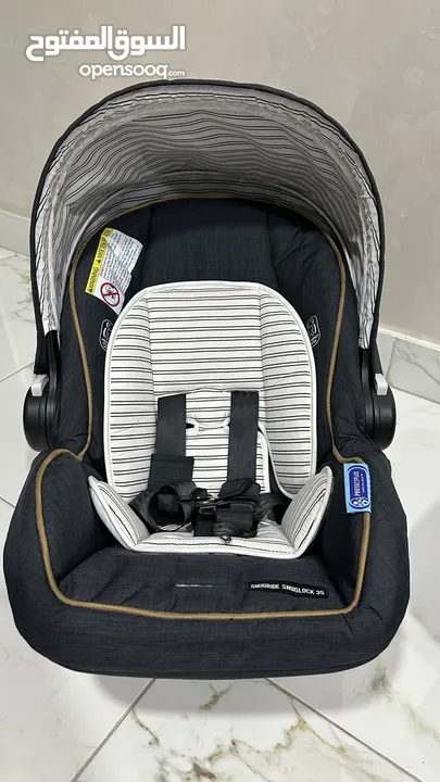 كارسيت Graco مع قاعدة