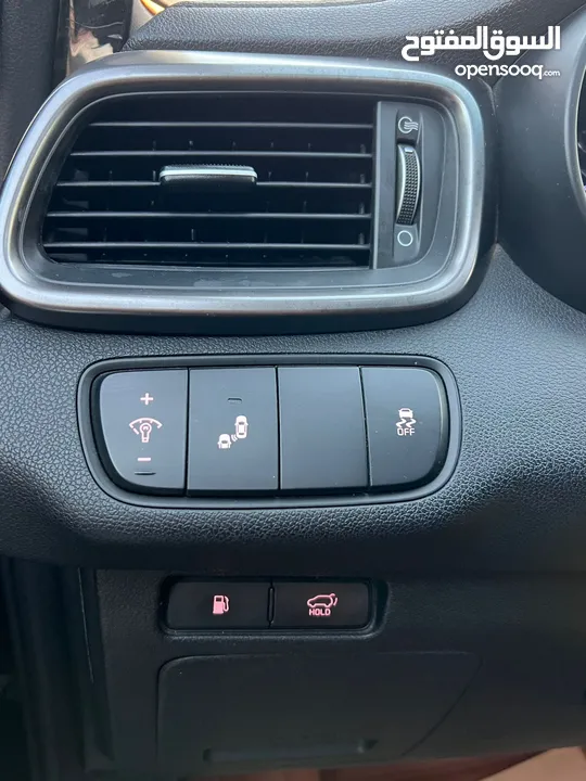 كيا سورينتو  كامل الإضافات  ترخيص وتأمين ساري المفعول