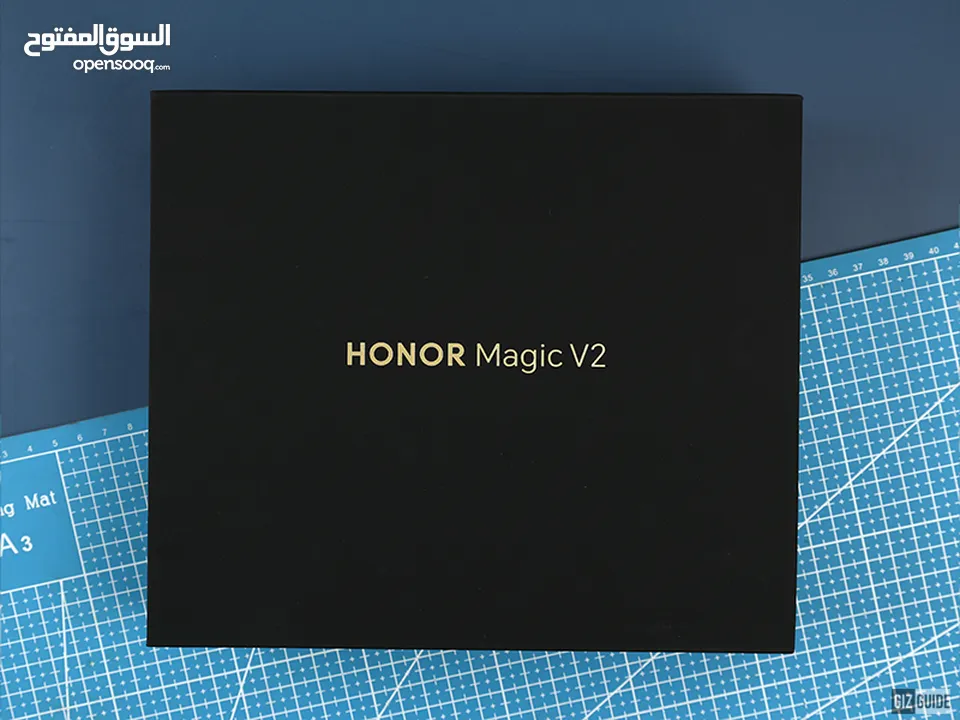 للبيع هونر ماجيكV2  شبه جديد 512 جيجاباي استخدام 4 شهور لازال على الضمان For sale Honor Magic V2 512