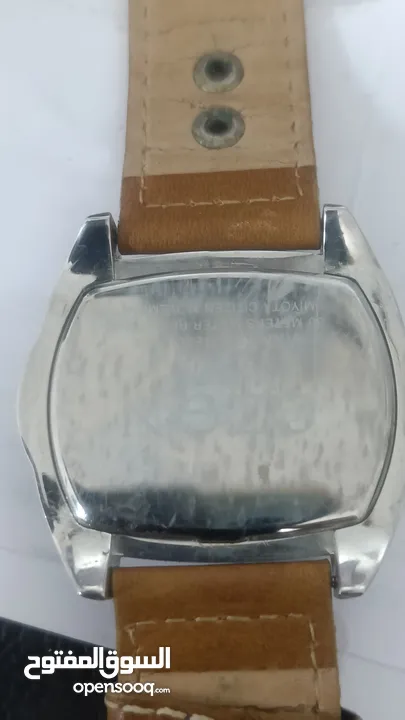 ساعه ozon  عقارب مع التاريخ اصلي