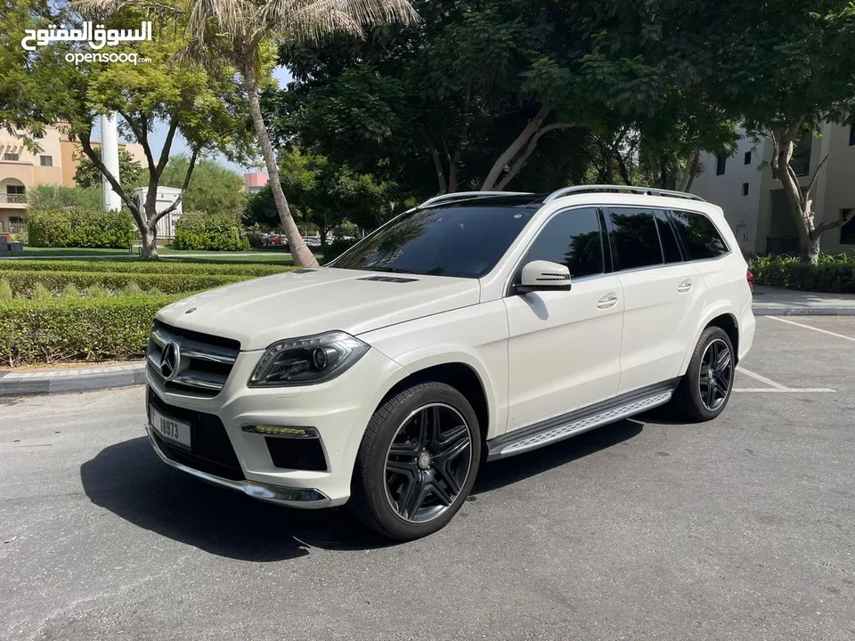 Mercedes GL500 AMG, GCC Spec, Full Option, Full Original Paints, Rear Entertainment