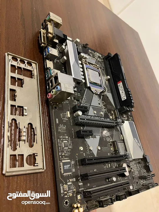 مجموعة قطع معالج i7 9700f + لوحة ام + رام + بور سبلاي 650 + تبريد