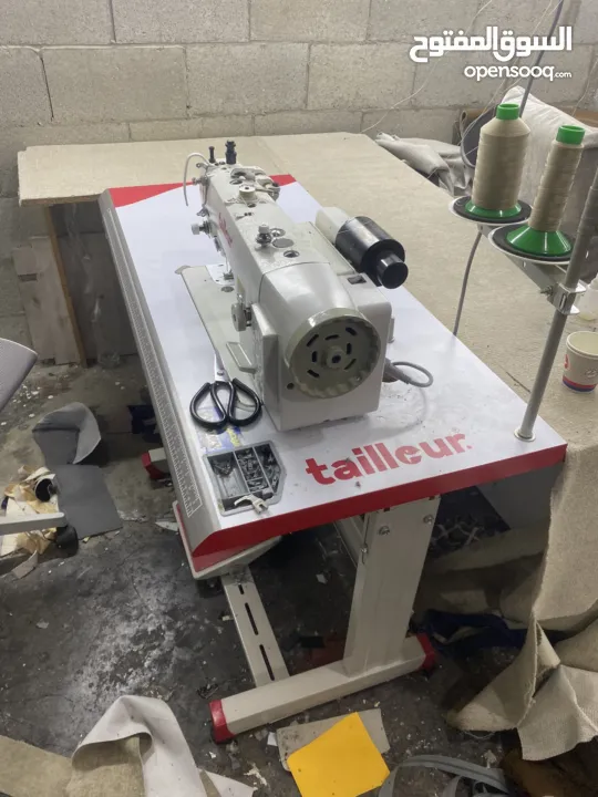 ماكنة خياطة نطاطة  فل اوتمات بدها شوفير جديده بصلاه عنبي