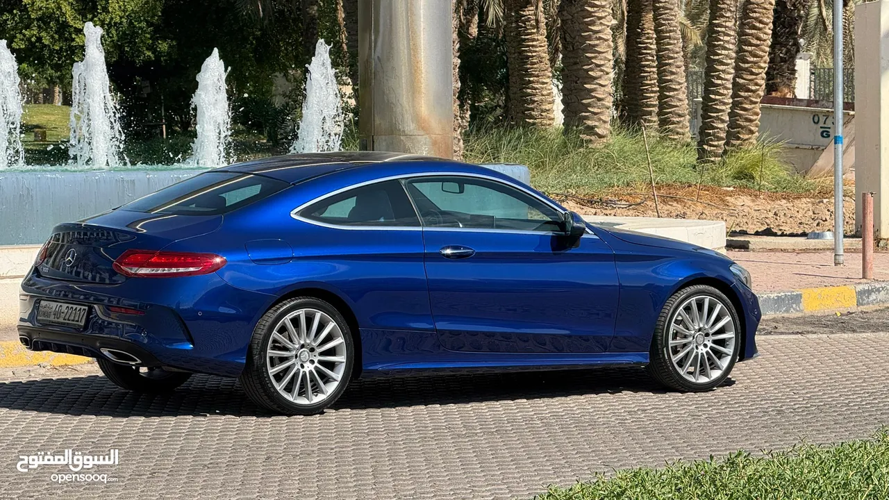 Mercedes-Benz  C300كوبيه