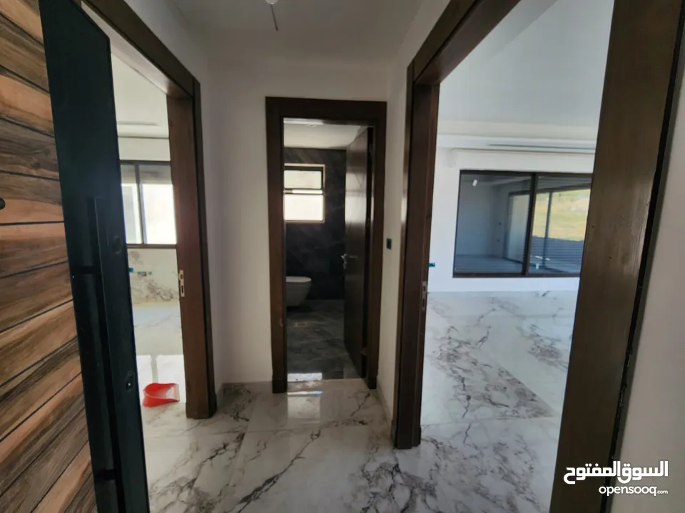 شقة فارغة للبيع بالقرب من دير غبار - ref : 14588