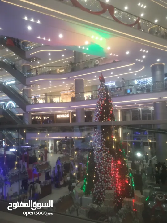 محل للايجار في. الطائره. علي الشارع الرئيسي مباشرة