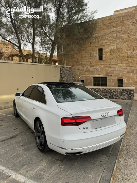 أودي A8 L موديل 2012 محوله 2016 بحاله الوكاله بسعر لقطع Audi A8 L قابل للبدل