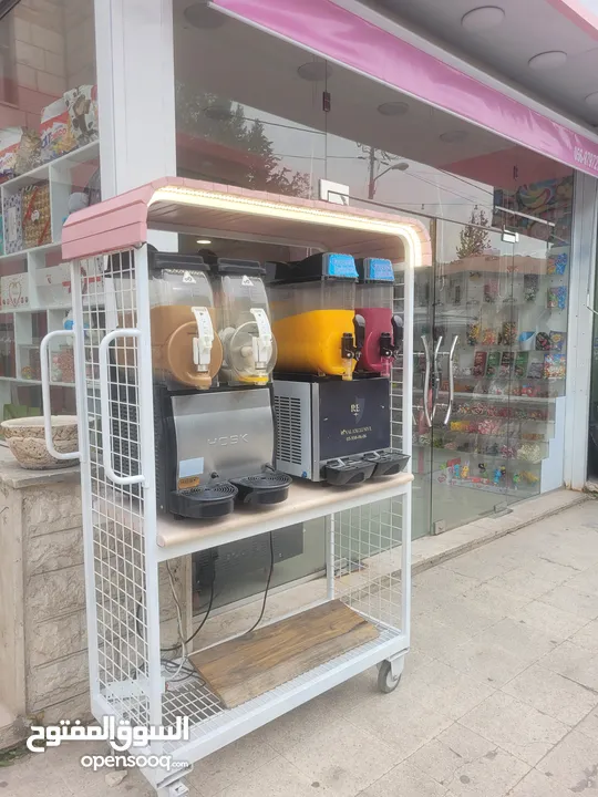 محل شوكولاته وعصائر ومناسبات لبيع كامل بالبضاعه والاجهزة