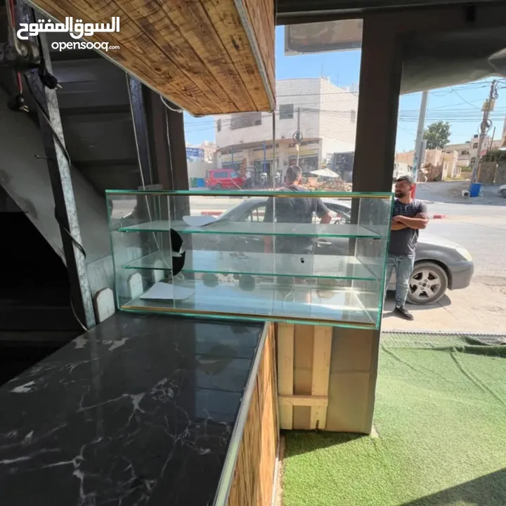 مطعم مشاوي كامل من جميعو البيع بسبب السفر بسعر حرق للمعني له مشروع منيح