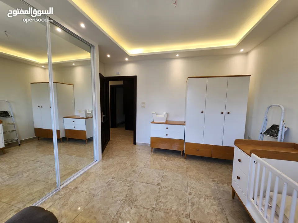 شقة فاخرة بالرابيه طابق اول للبيع مساحة 185 متر مربع