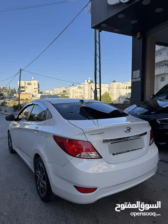 هونداي اكسنت 2018 متور 1400 بنزين لون ابيض فحص ممتاز
