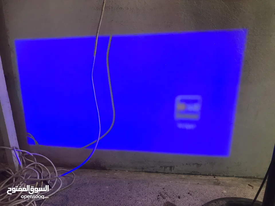 جهاز بث الفيديو بروجيكتر  الغني عن التعريف LG