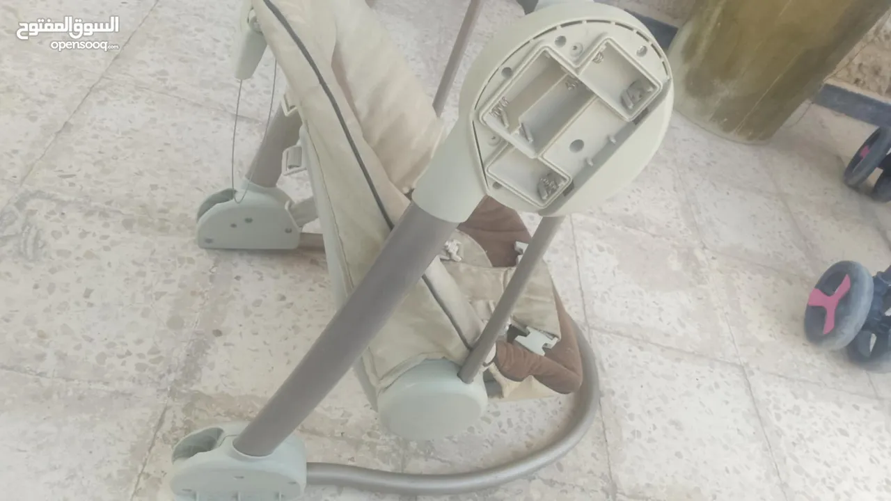 مستلزمات اطفال ومقاعد للسياره وشور اطفال للبيع