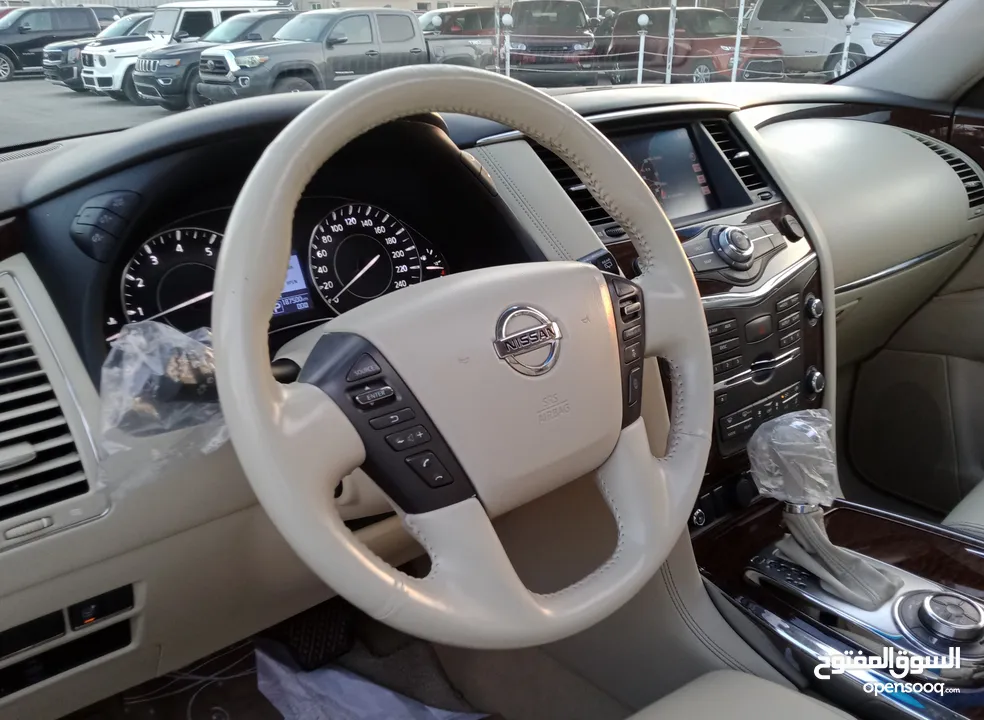 Nissan Patrol LE PLATINUM V8 5.6L Full Option Model 2013