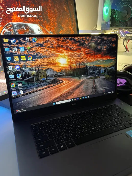 للبيع لابتوب Huawei أنيق وخفيف – معالج i5 الجيل 11 – شاشة FHD – حالة ممتازة بدل سعر 360 صار 320