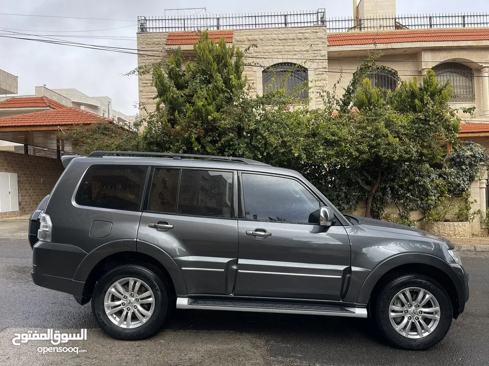 ميتسوبيشي باجيرو 2015 V6 3.8