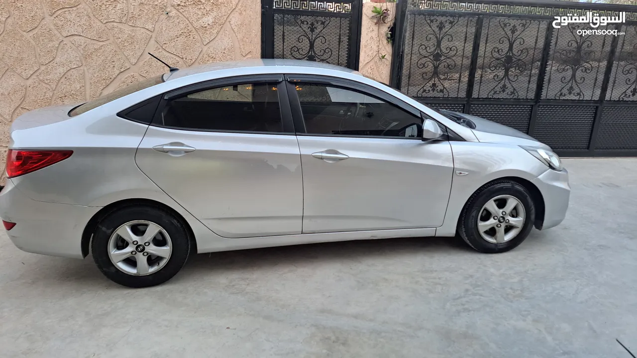 السياره الاكثر طلب اكسنت ديزل 1600 تيربو 4 غيار 2014 يد اوولا غرفه مميزه