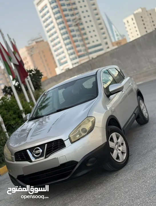 Nissan qashqai 2012 in excellent condition