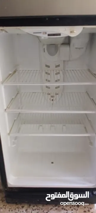 ثلاجه فيدريل مستعمله بحاله جيده فقط بحاجه الى غاز