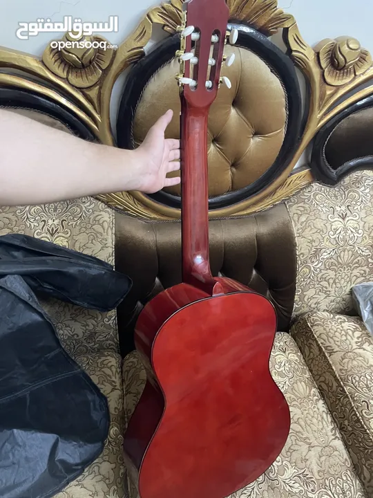 قيتار للبيع
