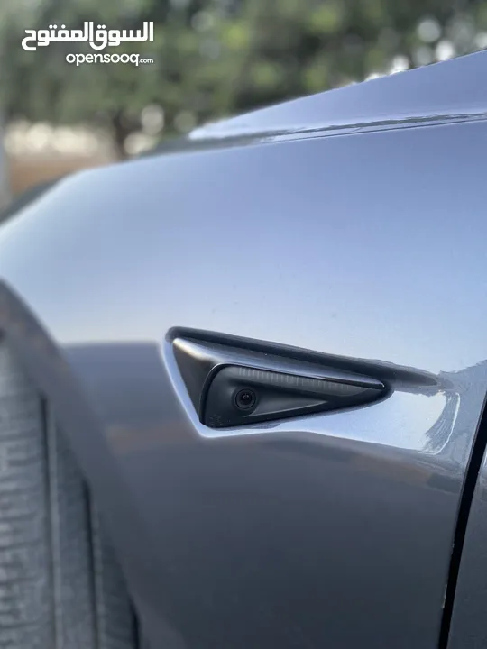 Tesla Model 3  موديل 2023 جمرك جديد  فحص أوتوسكور B+ بدفعة لا تقل عن 10 الاف دينار