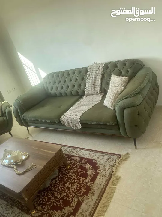 طقم كنب بحاله جيدة