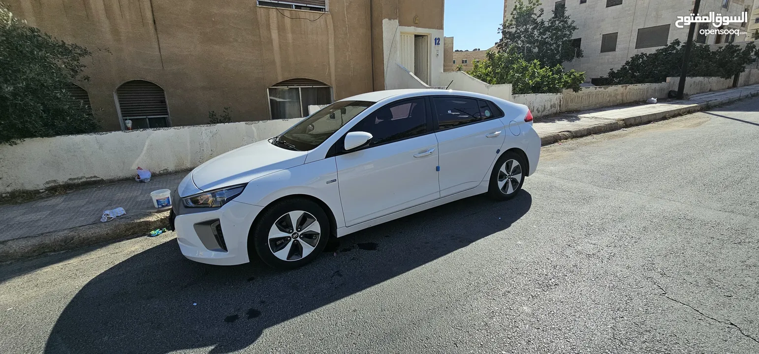 ايونيك كهرباء 2018 للبيع بسبب السفر ممشى قليل جدا 46 الف كيلو