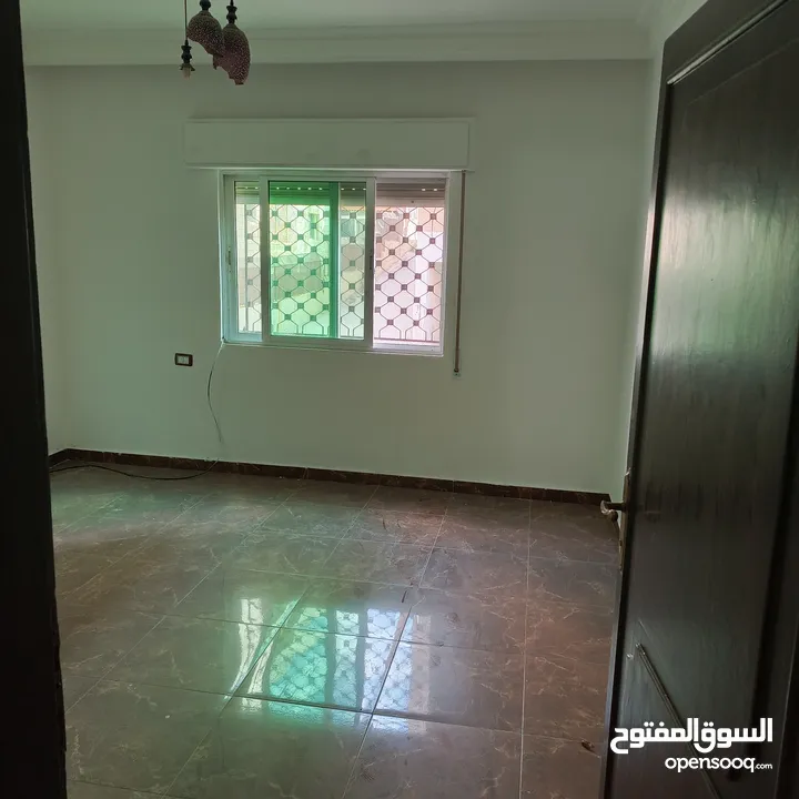 شقه للبيع في طبربور