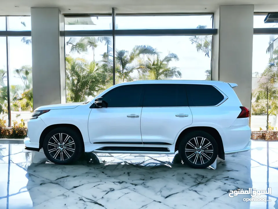 AED 5,840 PM  LEXUS LX 570 5.7L V8  FULL SERVICE HISTORY  UNDER WARRANTY  GCC  PLATINUM  0% DP