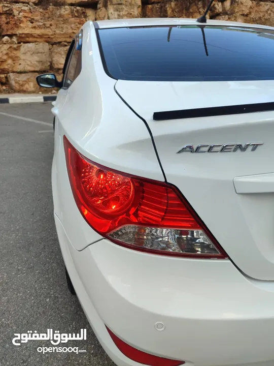 مزاحم     اكسنت سعررر حرررق 39 موديل 2018