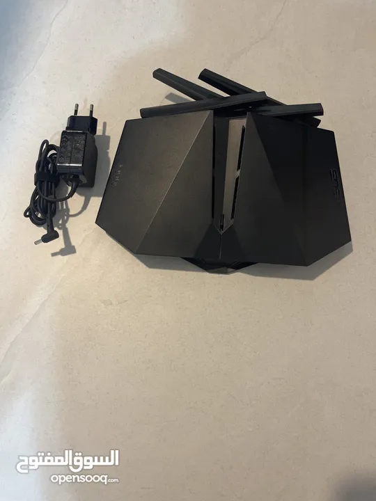 Asus 5X4000 Dual Band Wi-Fi Router.