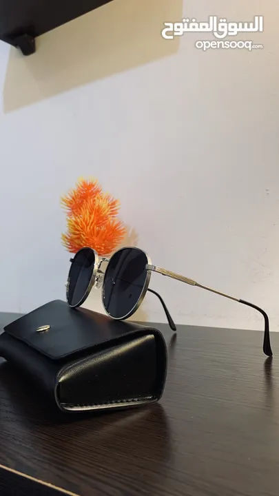 نظارة شمسية جديدة شبيهة بقصة ال RAYBAN