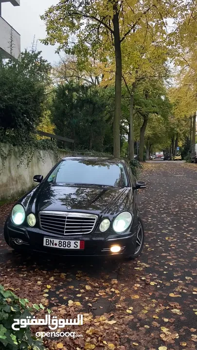 Mercedes Benz E280 v6