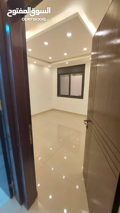 شقة جديدة لم تسكن للإيجار