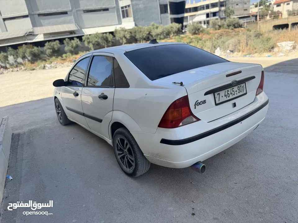 فورد فوكس 2000