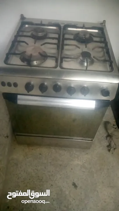 يوجد غاز يونيفرسال مستعمل للبيع وثلتجه جنرال مستعمله تبريد ممتاز بحاله جيده جدا