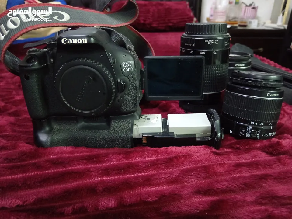 كاميرا كانون600D مع جميع ملحقاتها