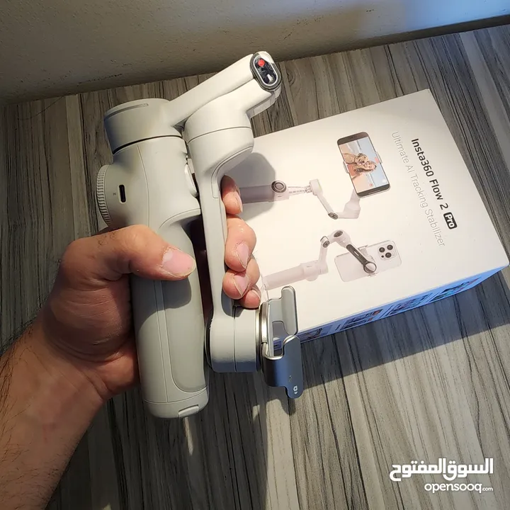 Insta360 flow 2 pro gimbal للبيع