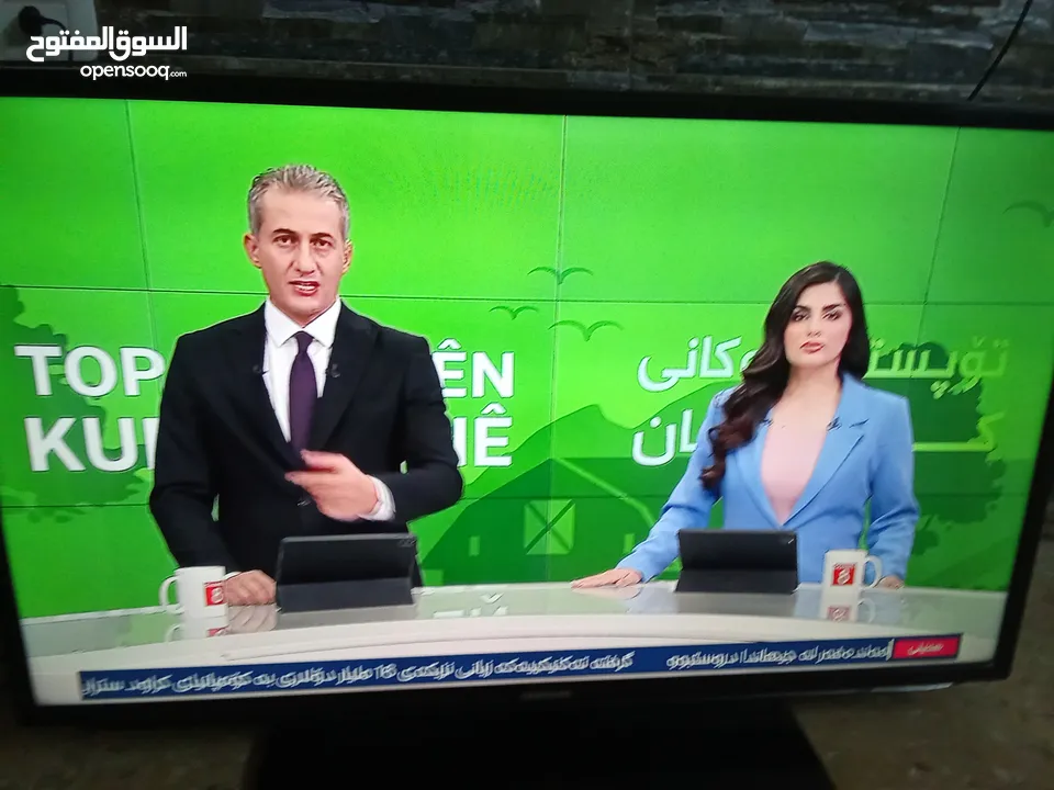شاشه سامسونج فل hd استخدام بسيط جدا للبيع لا يوجد فيها اي نوع من المشاكل للبيع سامسونج