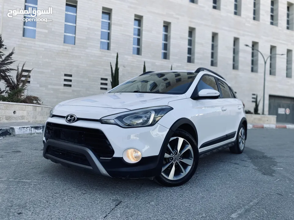 ميني جيب مميز من هيونداي i20 Active للبيع