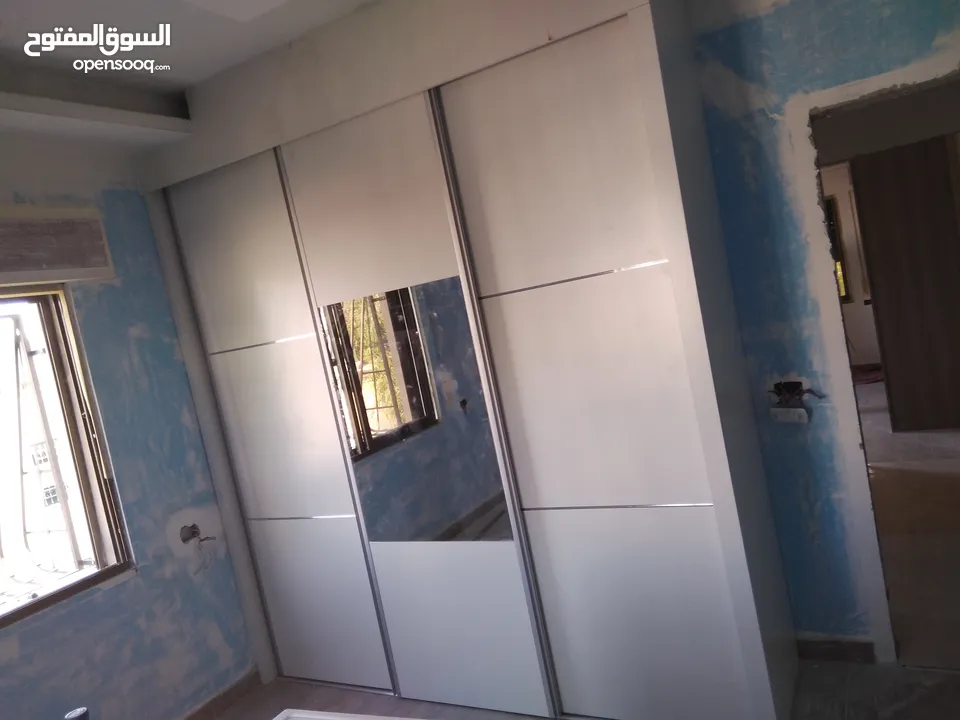 نجار متنقل تفصيل وصيانة جميع انواع الأثاث فك تركيب غرف نوم بأفضل الأسعار
