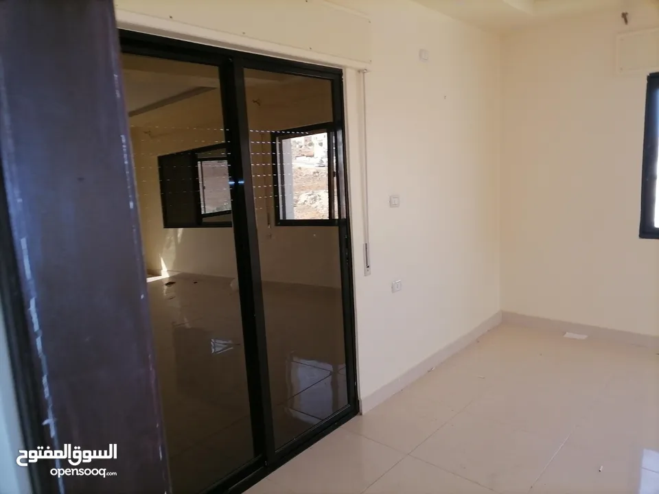 قطعة ارض مقام عليها بناء مميز -للبيع -بدران