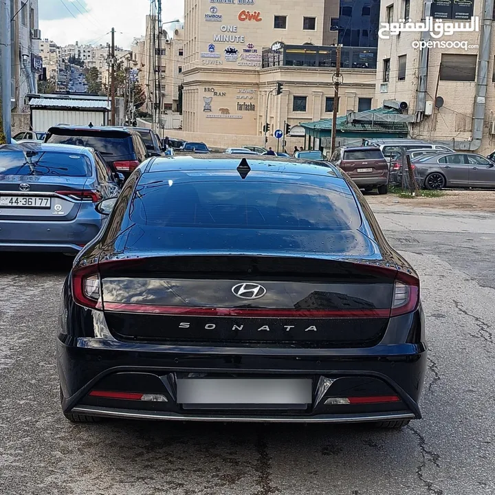 هيونداي سوناتا 2022 لون اسود ملوكي فحص كامل جمرك حديث ممتازه بدون حوادث هايبرد
