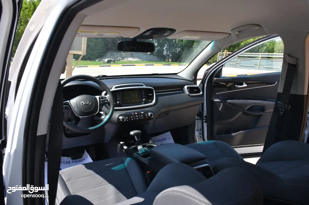 Cars for Rent KIA - SORENTO - 2020 - White   SUV 7 Seater